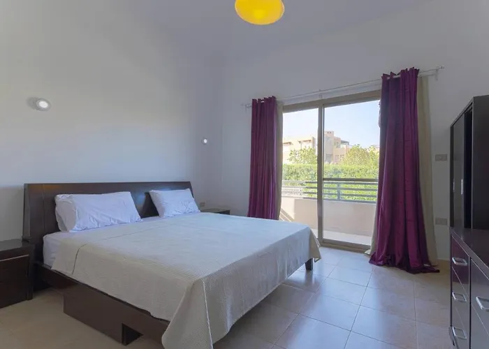 Safty Palm Oasis Private Pool & Access *