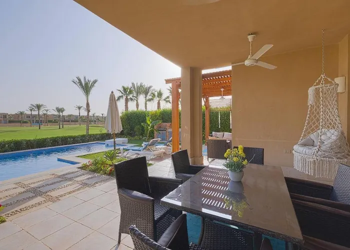 Safty Palm Oasis Private Pool & Access Villa *